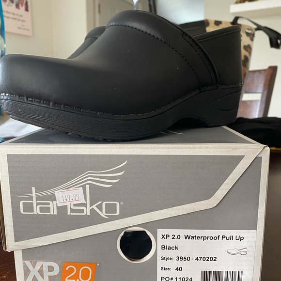 Dansko Shoes - BRAND NEW Dansko Clogs